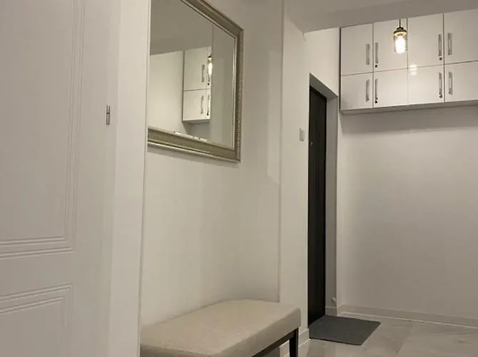 Luxury Center - Amzei Romana Бухарест