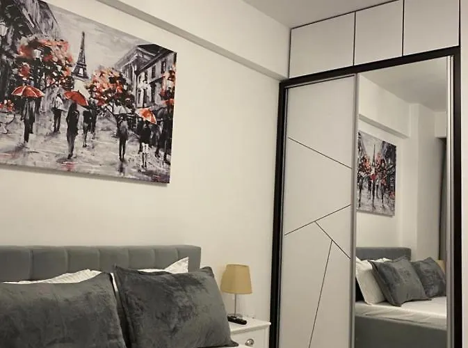 Luxury Center - Amzei Romana Бухарест